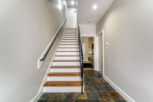 1205 Detering Street, Houston, TX 77007