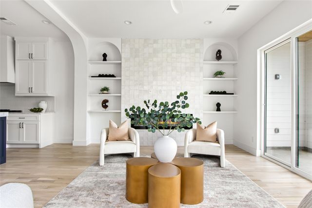 2413 Vagas Street, Dallas, TX 75219