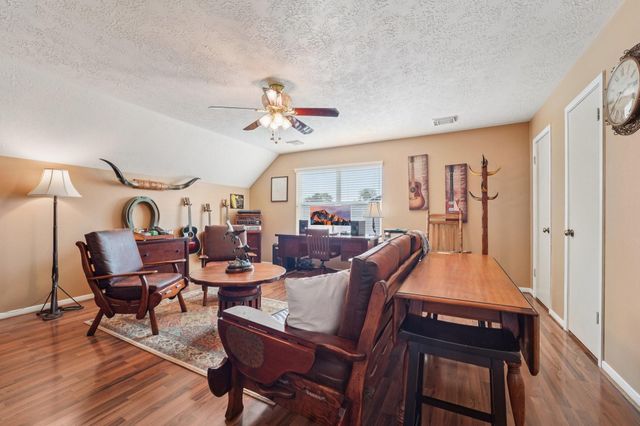 10822 W Dogwood Drive, La Porte, TX 77571