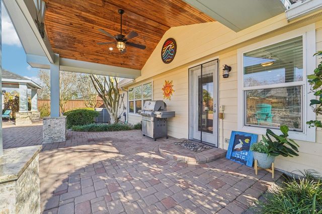 10822 W Dogwood Drive, La Porte, TX 77571