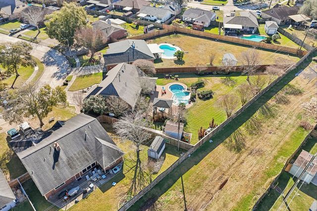 10822 W Dogwood Drive, La Porte, TX 77571