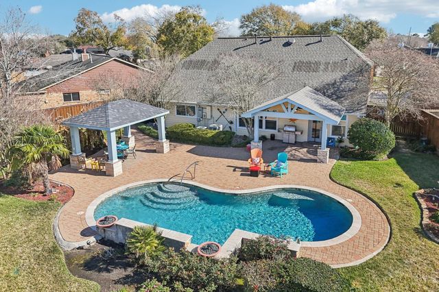 10822 W Dogwood Drive, La Porte, TX 77571