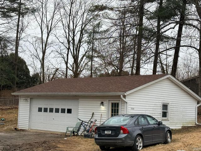 1310 E Prairie Drive, Bloomington, IN 47408