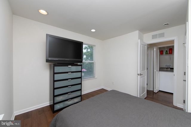 28 REGENCY CT, Cherry Hill, NJ 08002