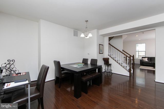 28 REGENCY CT, Cherry Hill, NJ 08002