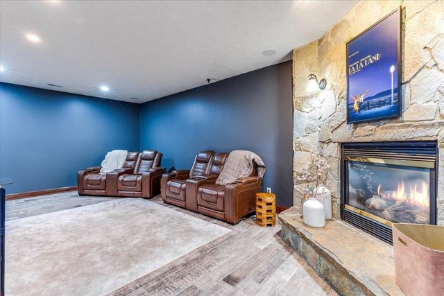 607 18th Fairway, Andover, KS 67002