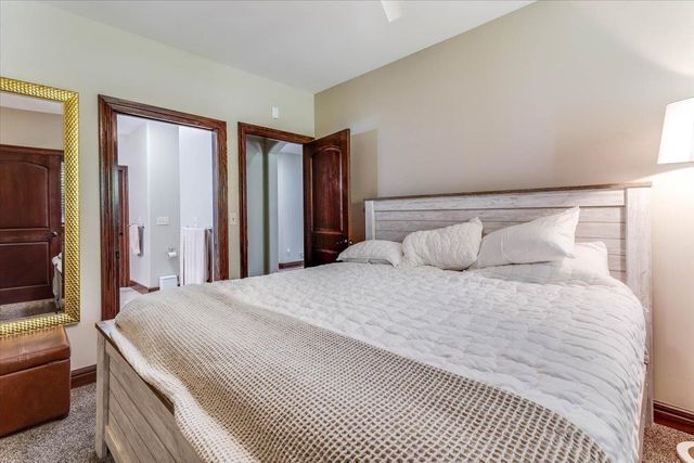 607 18th Fairway, Andover, KS 67002