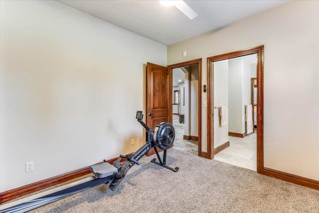 607 18th Fairway, Andover, KS 67002