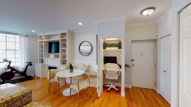 27 Bowdoin St 1B, Boston, MA 02114