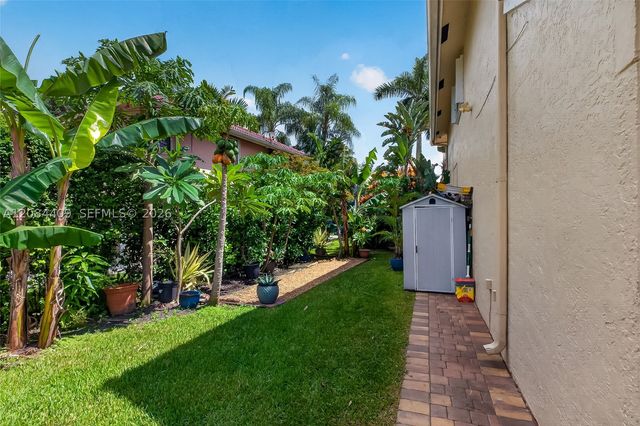 14010 Appalachian Trl, Davie, FL 33325