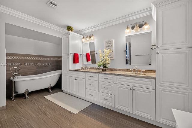 14010 Appalachian Trl, Davie, FL 33325