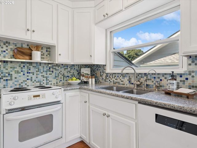 3533 Ne 66TH Ave, Portland, OR 97213