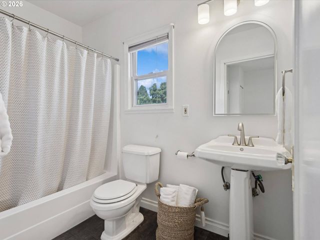 3533 Ne 66TH Ave, Portland, OR 97213