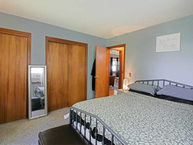 18 Margaret Street, Essex, VT 05452