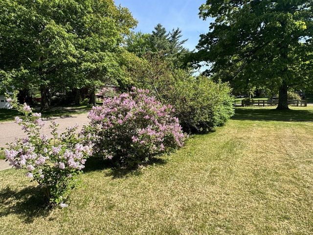18 Margaret Street, Essex, VT 05452