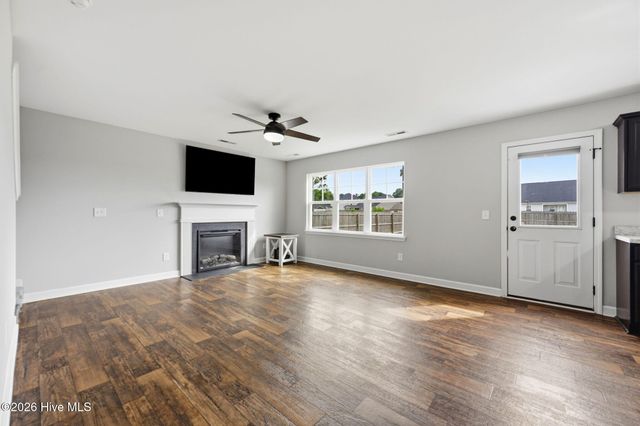 509 Admiral Bend Drive, Sneads Ferry, NC 28460