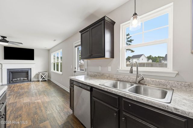 509 Admiral Bend Drive, Sneads Ferry, NC 28460