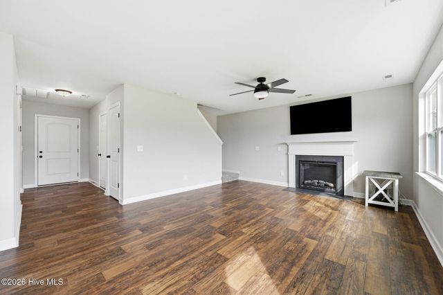 509 Admiral Bend Drive, Sneads Ferry, NC 28460
