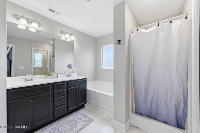 509 Admiral Bend Drive, Sneads Ferry, NC 28460