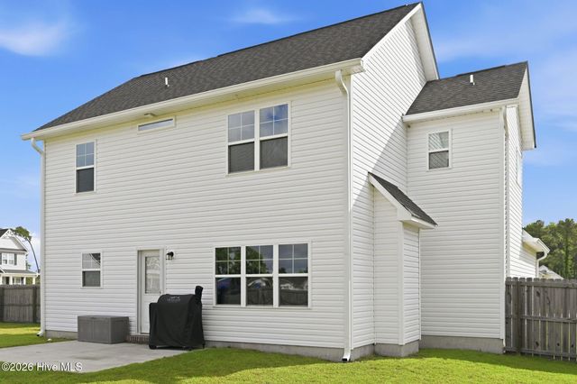 509 Admiral Bend Drive, Sneads Ferry, NC 28460