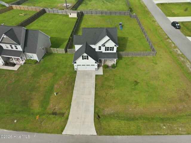 509 Admiral Bend Drive, Sneads Ferry, NC 28460