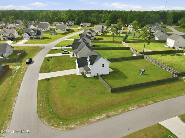 509 Admiral Bend Drive, Sneads Ferry, NC 28460