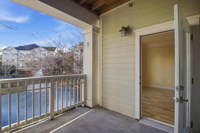 2244 Ashley Crossing Drive 613, Charleston, SC 29414