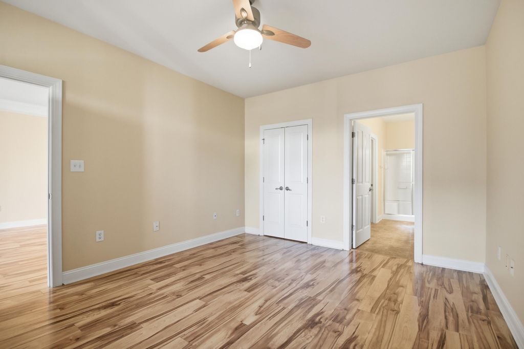 Image 19 of property listing at 2244 Ashley Crossing Drive 613, Charleston, SC 29414