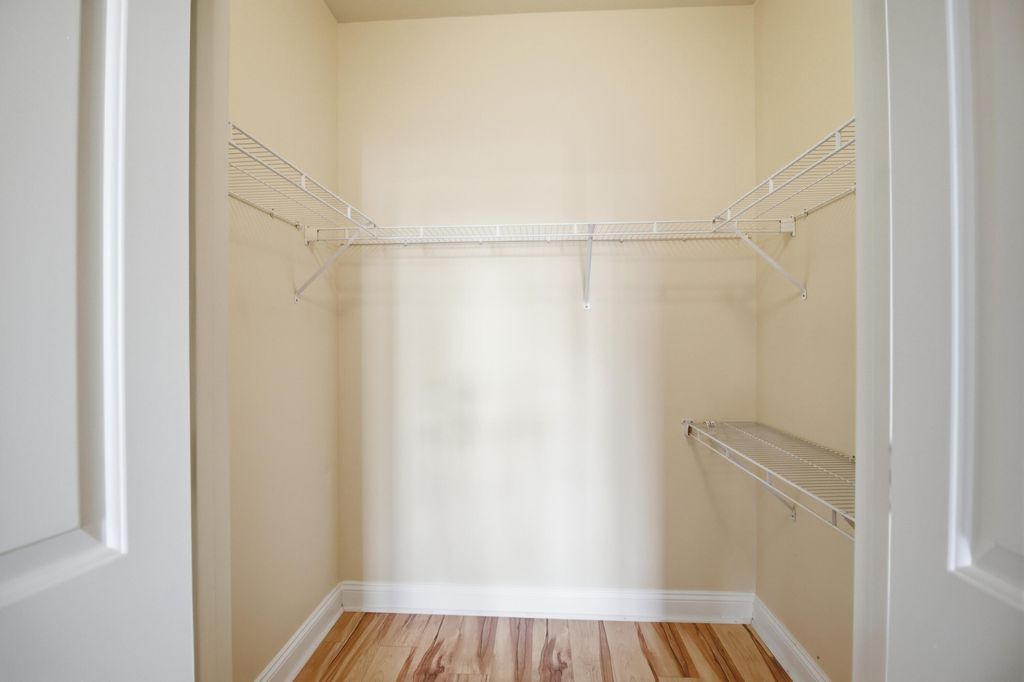 Image 23 of property listing at 2244 Ashley Crossing Drive 613, Charleston, SC 29414