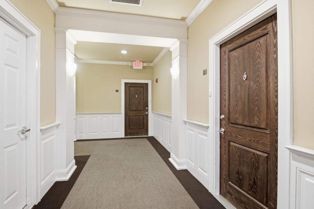 Image 28 of property listing at 2244 Ashley Crossing Drive 613, Charleston, SC 29414