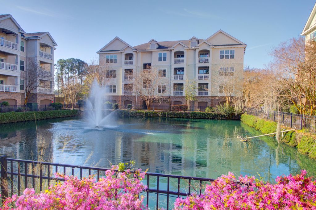 Image 32 of property listing at 2244 Ashley Crossing Drive 613, Charleston, SC 29414