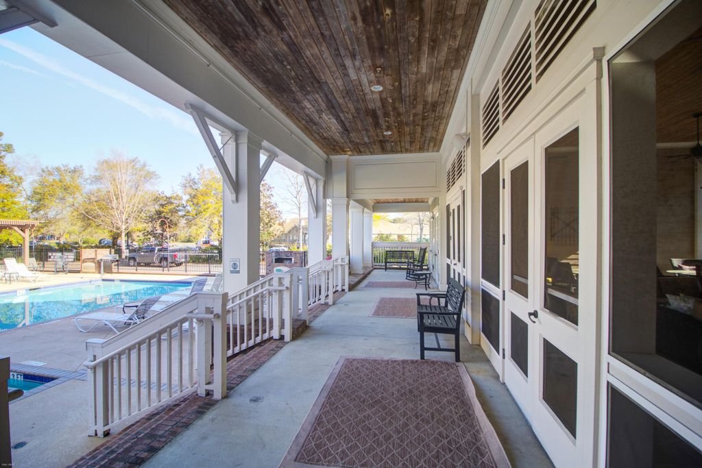 Image 42 of property listing at 2244 Ashley Crossing Drive 613, Charleston, SC 29414