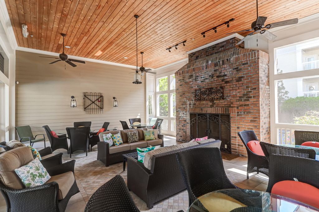 Image 43 of property listing at 2244 Ashley Crossing Drive 613, Charleston, SC 29414