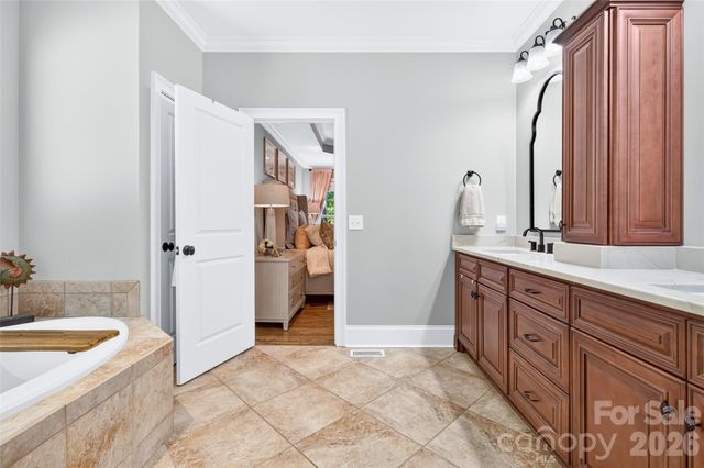 6653 Goose Point Drive 158, Denver, NC 28037