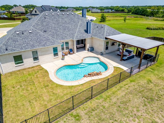 120 Homestead Lane, Waxahachie, TX 75165