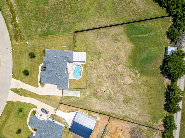120 Homestead Lane, Waxahachie, TX 75165