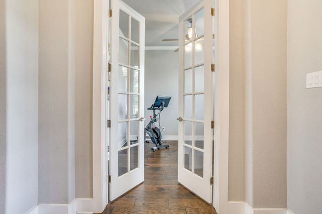 120 Homestead Lane, Waxahachie, TX 75165