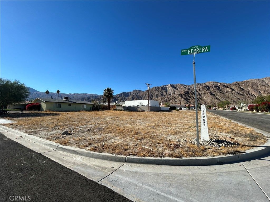 Image 1 of property listing at 1 Lot 1 Avenida Herrera, La Quinta, CA 92253
