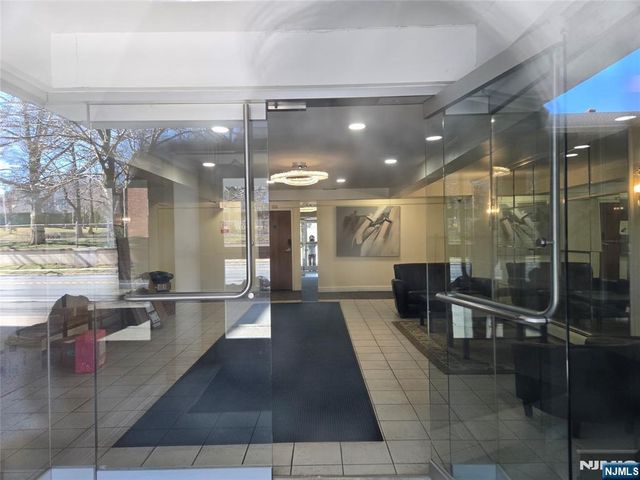 333 Grand Avenue 3K, Palisades Park, NJ 07650