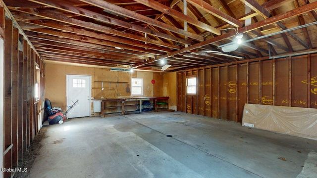 21 Longkill Road, Clifton Park, NY 12019