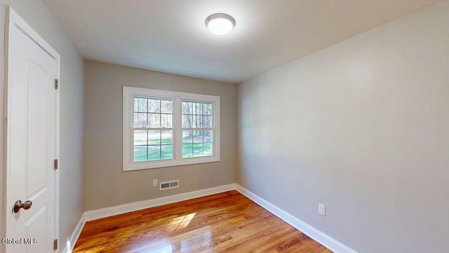 21 Longkill Road, Clifton Park, NY 12019