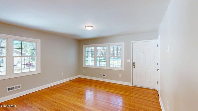 21 Longkill Road, Clifton Park, NY 12019