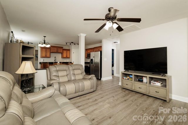 236 Cabarrus Avenue E, Concord, NC 28025