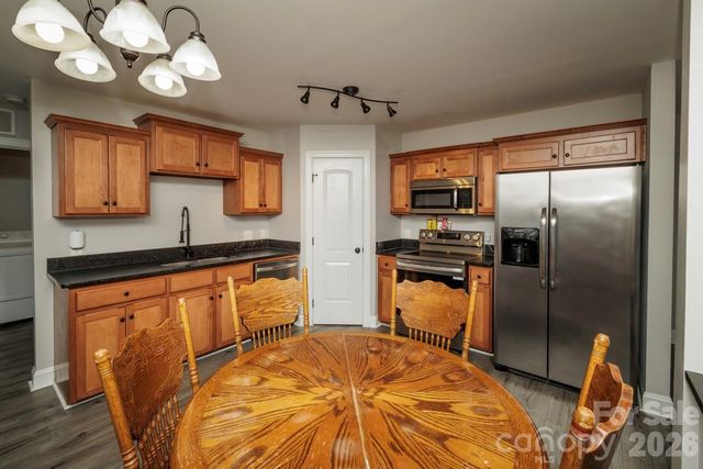 236 Cabarrus Avenue E, Concord, NC 28025