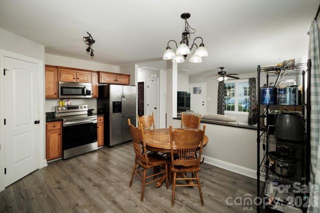 236 Cabarrus Avenue E, Concord, NC 28025