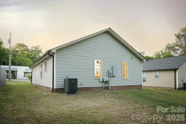 236 Cabarrus Avenue E, Concord, NC 28025