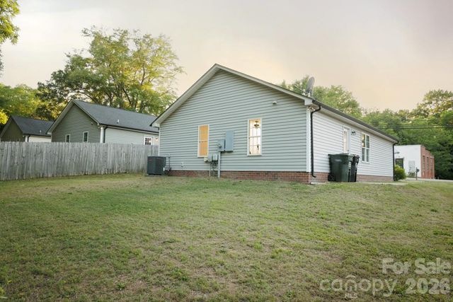 236 Cabarrus Avenue E, Concord, NC 28025