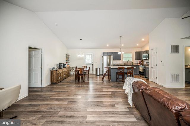 7295 CORNFIELD LN, Rhoadesville, VA 22542