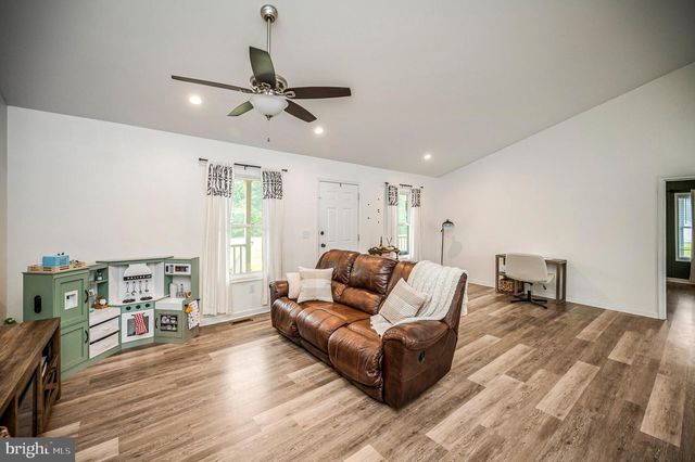 7295 CORNFIELD LN, Rhoadesville, VA 22542