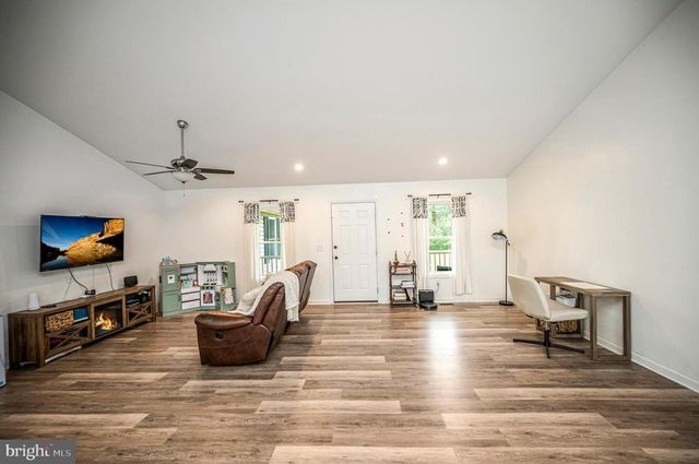 7295 CORNFIELD LN, Rhoadesville, VA 22542